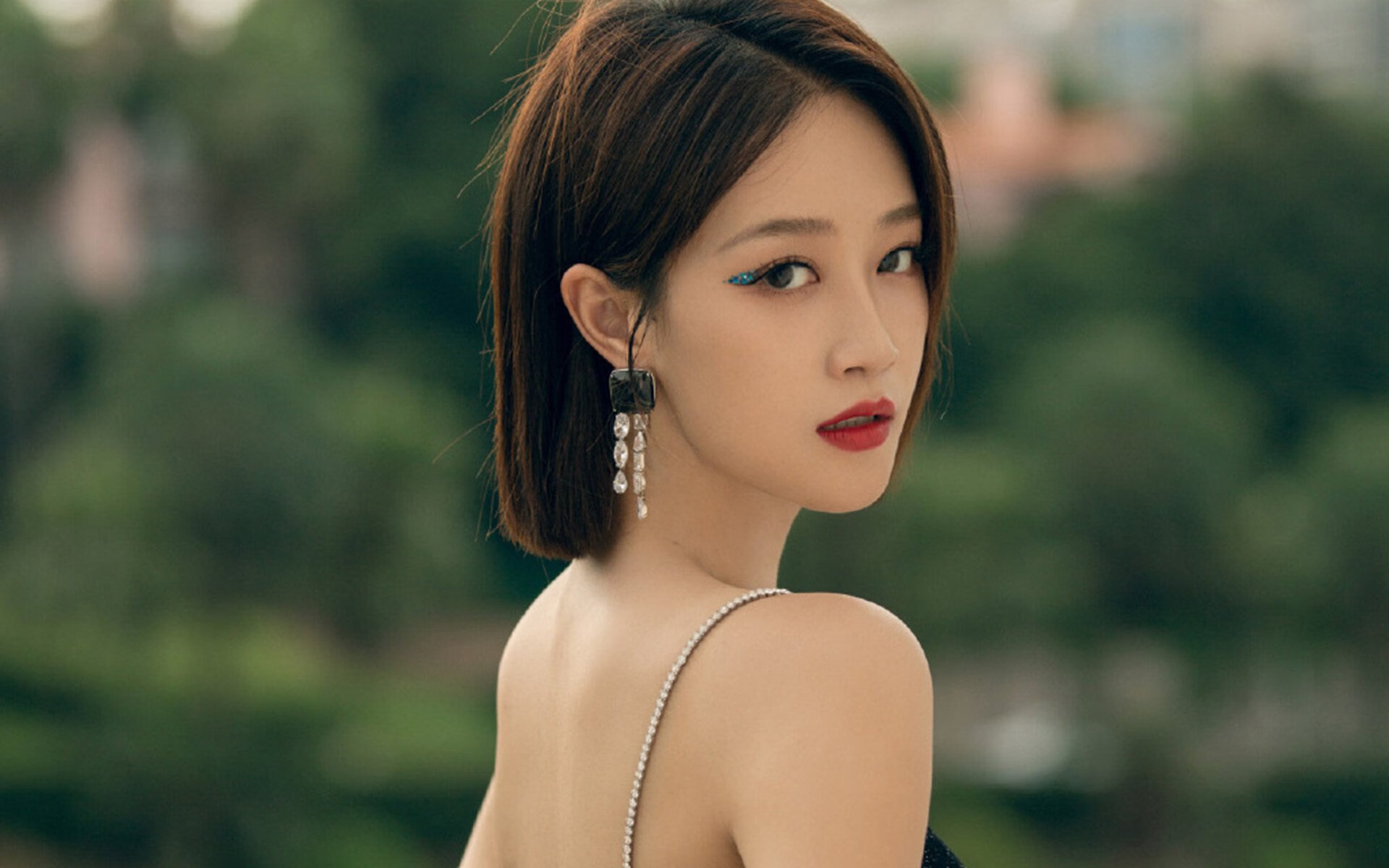 “霍斯特全能防守，帮助南非队成为世界顶级强队”